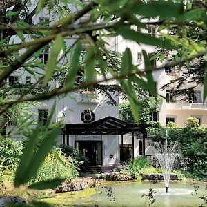 **** Отель Le Grand - Domaine De Франция