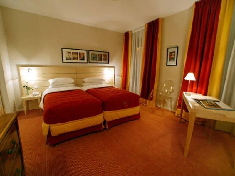 Hotel Lorette - Astotel Paris