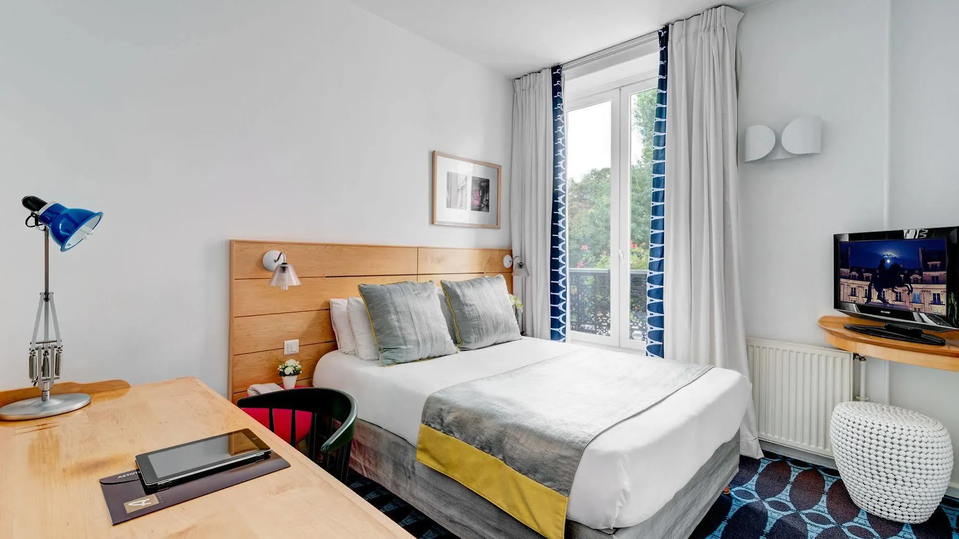 Hotel Lorette - Astotel Paris